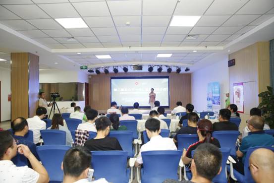 瞿佳、許海峰等大咖現(xiàn)場(chǎng)對(duì)話 共同探討青少年眼健康話題