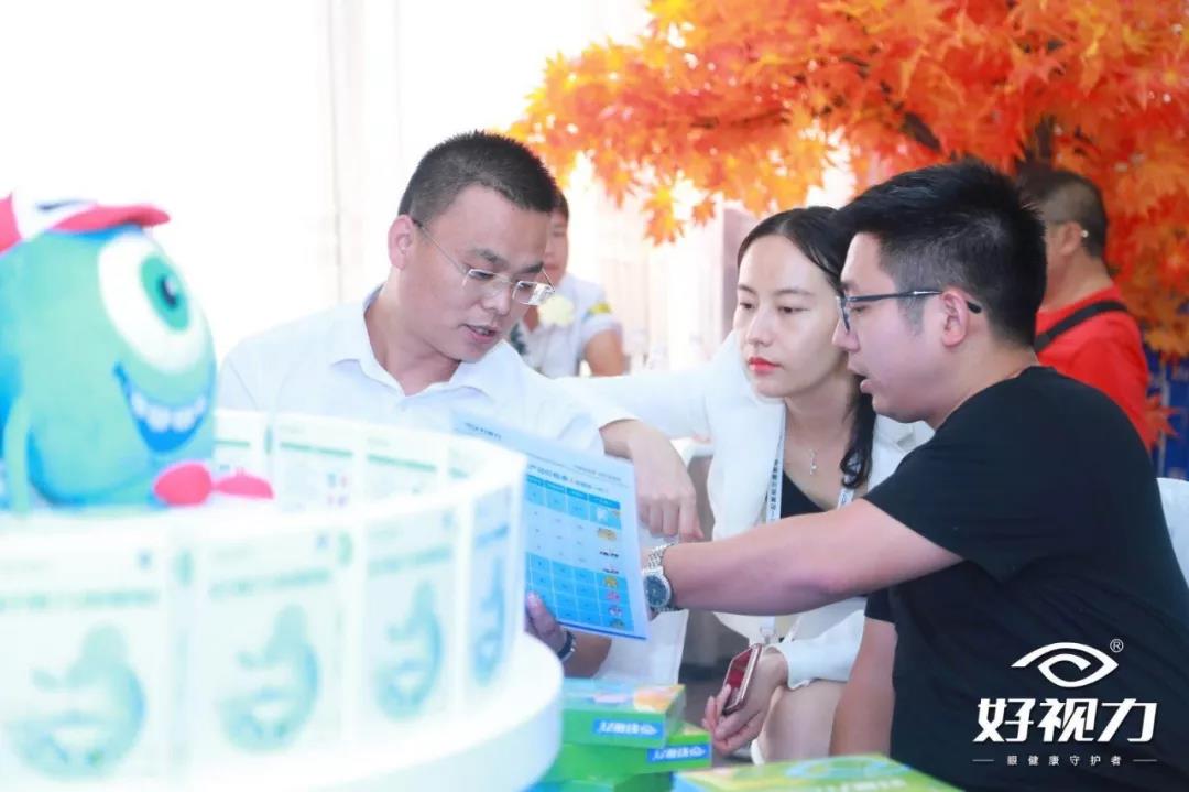 眼鏡店的機會 眼貼產(chǎn)品成為北京眼鏡展的“黑馬”