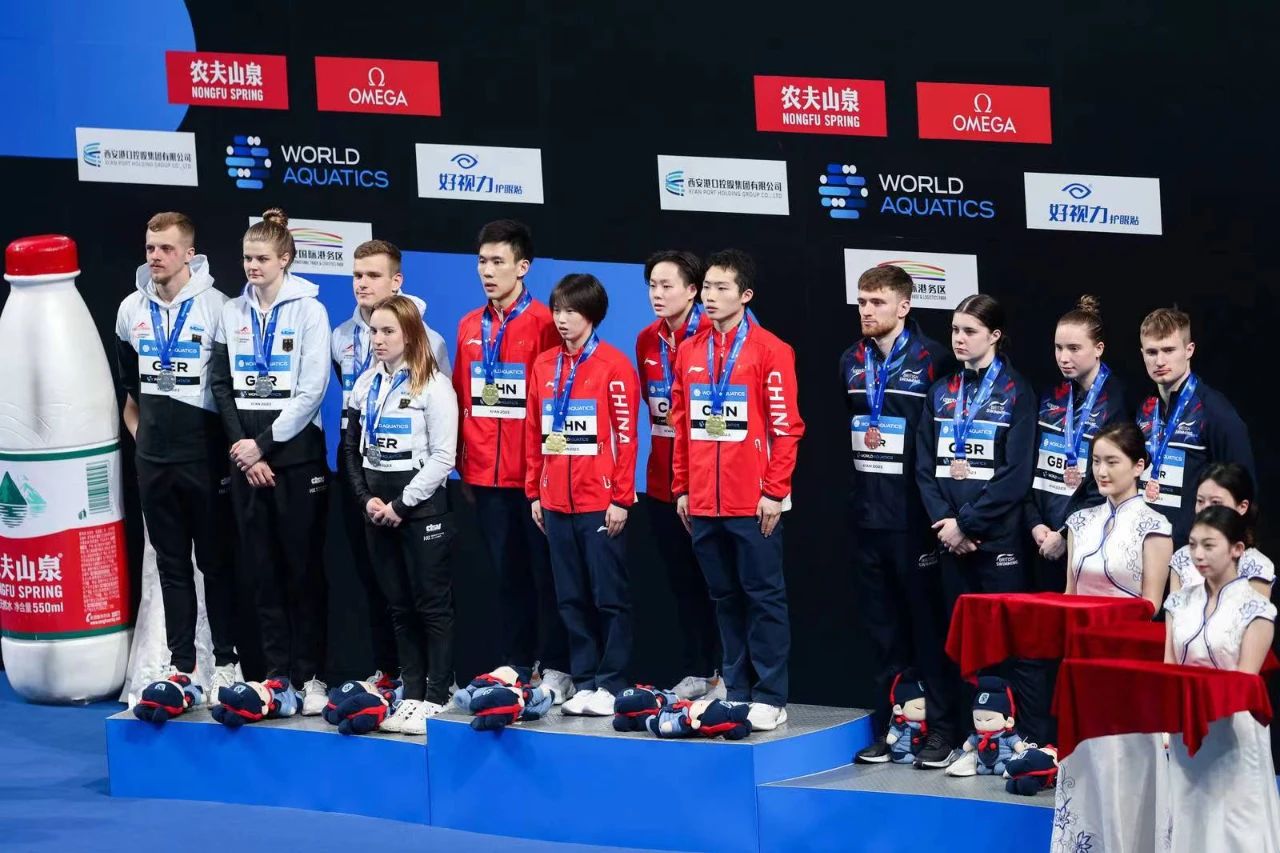 完勝！中國跳水夢之隊打敗12國運動員，勇奪9金！
